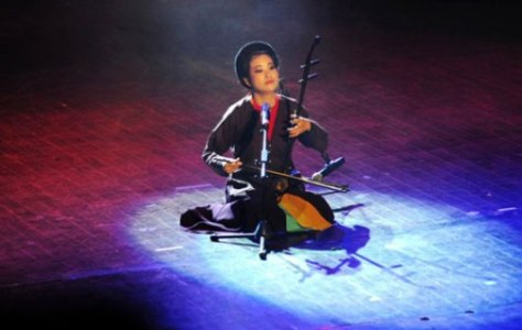 Mai Tuyết Hoa, nghệ sĩ hiếm hoi của bộ môn nghệ thuật Hát Xẩm, đệ tử chân truyền của nghệ nhân Hà Thị Cầu.