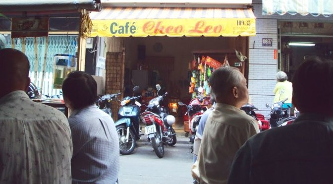 Nhớ Thời Học Trò Tập Tành Cà phê, Thuốc Lá