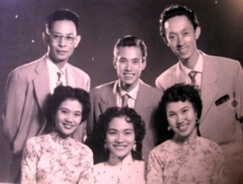 Ban Hợp Ca Thăng Long của gia đình Thái Thanh.