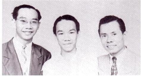 Trần Văn Khê, Trần Văn Trạch và Lê Thương ở Sài Gòn năm 1949.
