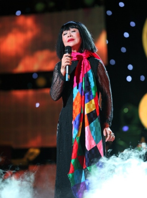 Nữ danh ca Bạch Yến trong đêm nhạc Sol vàng tối 13/12 tại Sài Gòn.