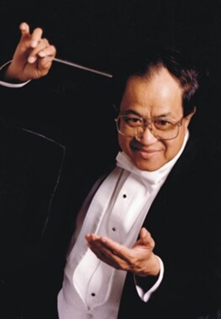 Nhạc trưởng Lê Văn Khoa.