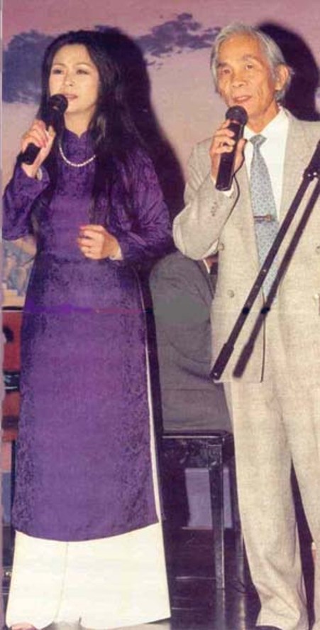 Ca sĩ Khánh Ly và Nhạc sĩ Trầm Tử Thiêng.