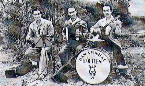 Xuân Khuê, Xuân Tiên, Xuân Lôi - Ðống Nam 1948.