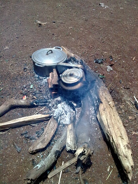 1/ Ảnh nhà bếp của gia đình bố mẹ em Kypa.