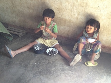 Em Súp và em Phúc