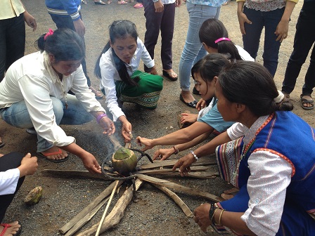 Sinh hoạt các mẹ (2)