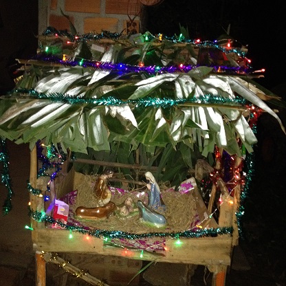 Hang đá gia đình bố mẹ Likam