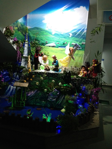 Hang đá trong phòng khách Dòng NVHB (1)