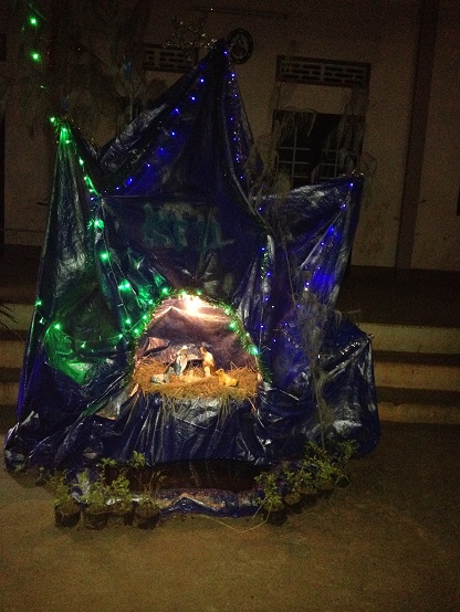 Hang đá thi giáo xứ Thuận Hiều (5)