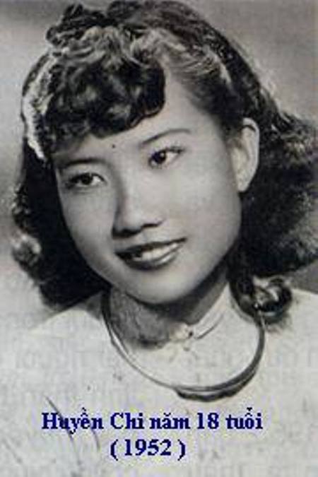 huyenchi_Thi sĩ Huyền Chi năm 18 tuổi