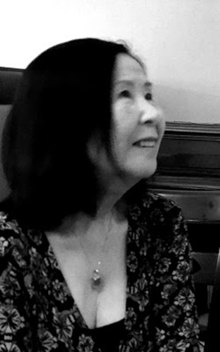 Thi sĩ Lê Thị Ý.