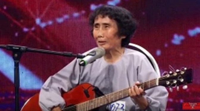 “Không sao đâu! Bình tĩnh sống!”