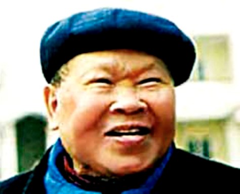 Thi sĩ Huy Cận.