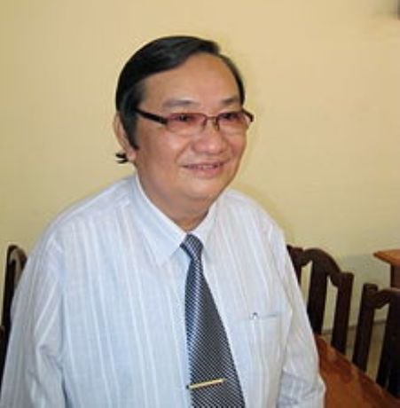 Thi sĩ Trịnh Bửu Hoài.