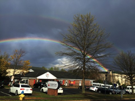 Sắp đến đèn thứ hai, đoạn giữa Cầu vồng đôi.