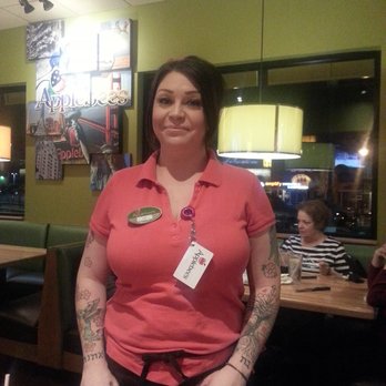 Applebee's waitress