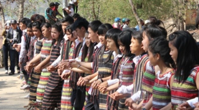 Nhận lỗi và xin lỗi