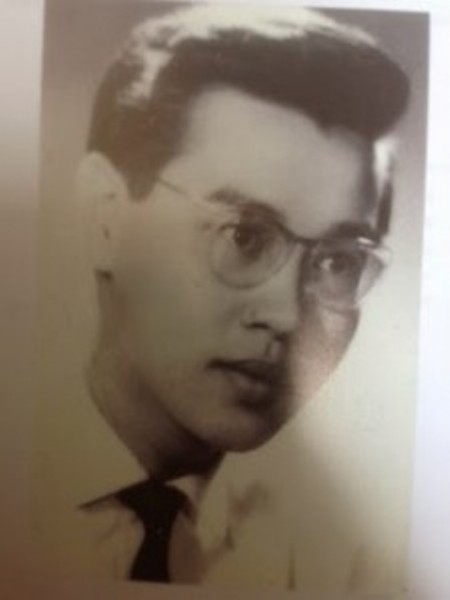 Thi sĩ Mai Trung Tĩnh thời trẻ.