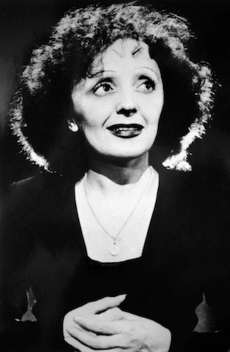 Ca nhạc sĩ Édith Piaf.