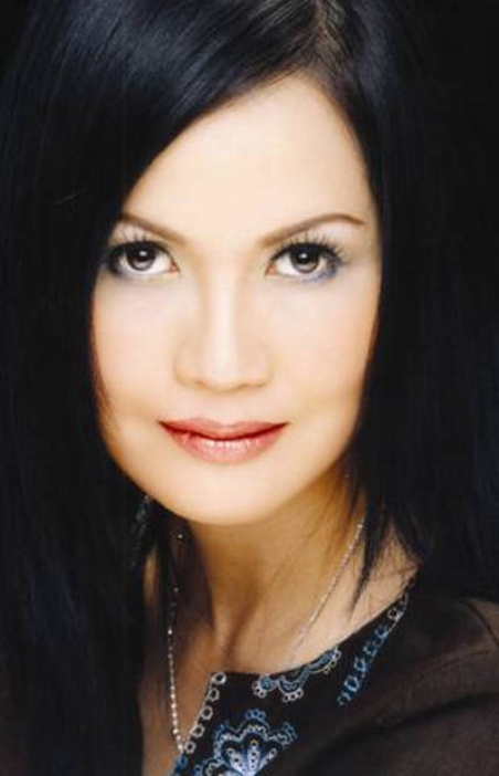 Ca nhạc sĩ Diệu Hương.