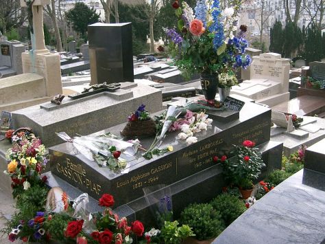 Mộ của Édith Piaf tại nghĩa trang Père-Lachaise, Paris.