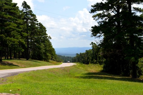 Scenic Byway 7 - Đường đến Công Viên Quốc Gia Hot Springs National Park.