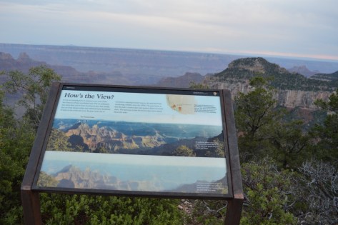 Đường đến khu vực Bright Angel Trail.