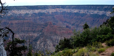 Bên phải North Rim.