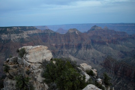 Toàn cảnh phần giữa North Rim Canyon.