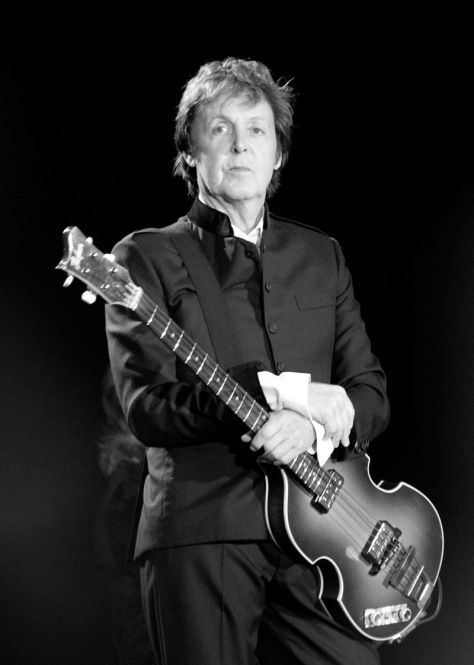 Nhạc sĩ Paul McCartney năm 2010.