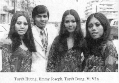 Ca sĩ Vi Vân (Ban tam ca The Apples Three) và NS Jimmy Josefh.