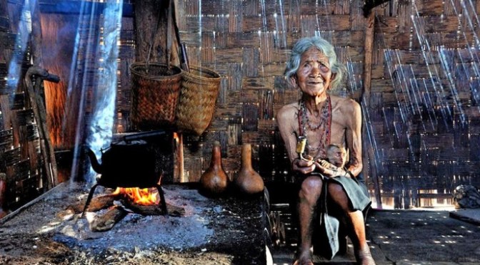 Thương bà và thương mẹ