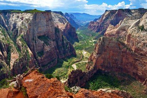 Toàn cảnh khu vực Zion Canyon nhìn từ điểm Observation Point. Chào tạm biệt Zion National Park.