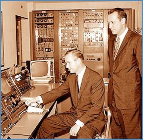 Hai anh em Carlos Eleta Almarán và Fernando Eleta Almarán.