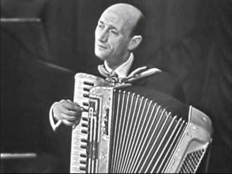 Nhạc sĩ Louis Ferrari.