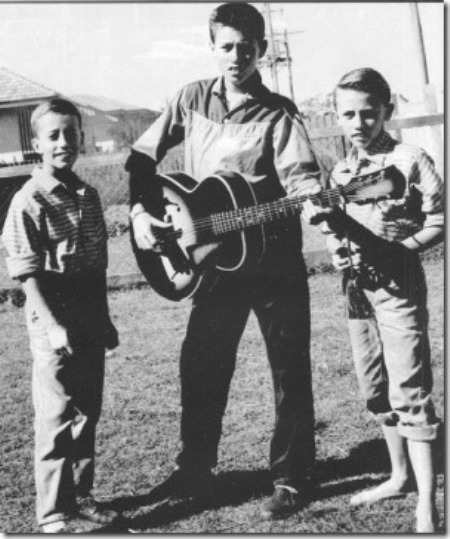 Bee Gees (hình chụp năm 1960).