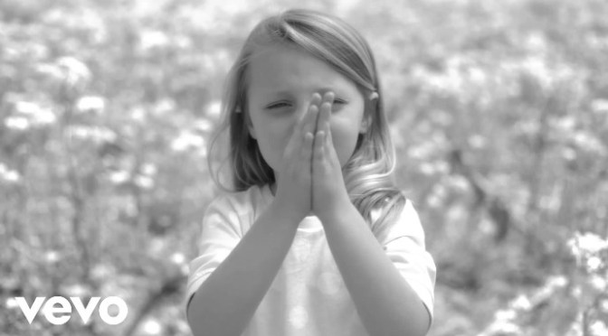 Cầu nguyện cho hòa bình – Pray for peace