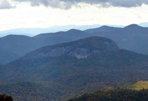 Glass Rock (Đá Kính) cận cảnh.