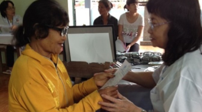 Ảnh sinh hoạt hằng ngày – Nov 7, 2016 – Khám bệnh từ thiện