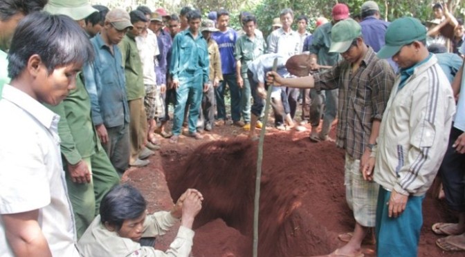 Khóc trong đám tang