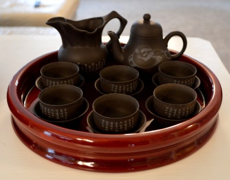 Mời các bạn cùng uống trà nhé.