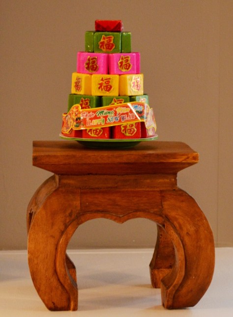 Bánh in của một chùa trong vùng do các sư làm.