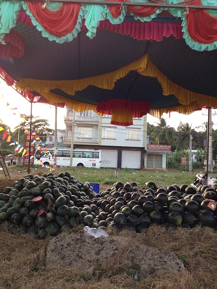 13_Khu vực bán dưa hấu _ Bù Đăng