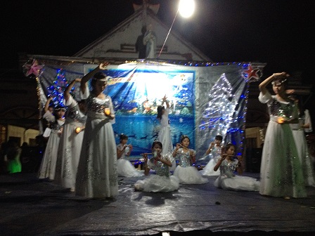 15_Các em Thiếu nhi Sơn Lang múa Mong đợi Đấng Cứu Thế (2)