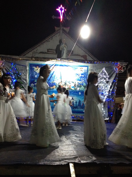 16_Các em Thiếu nhi Sơn Lang múa Mong đợi Đấng Cứu Thế (3)