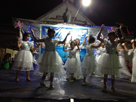 21_Các em Thiếu nhi Sơn Lang múa Mong đợi Đấng Cứu Thế (8)