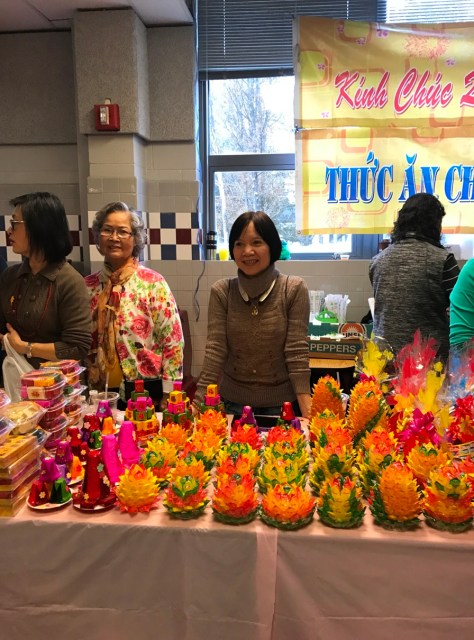 Gian hàng bánh kẹo.