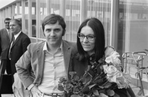 Nana Mouskouri và George Petsilas.