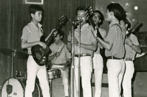 Ca sĩ Elvis Phương_Ban Vampires-Thập niên 1960s.